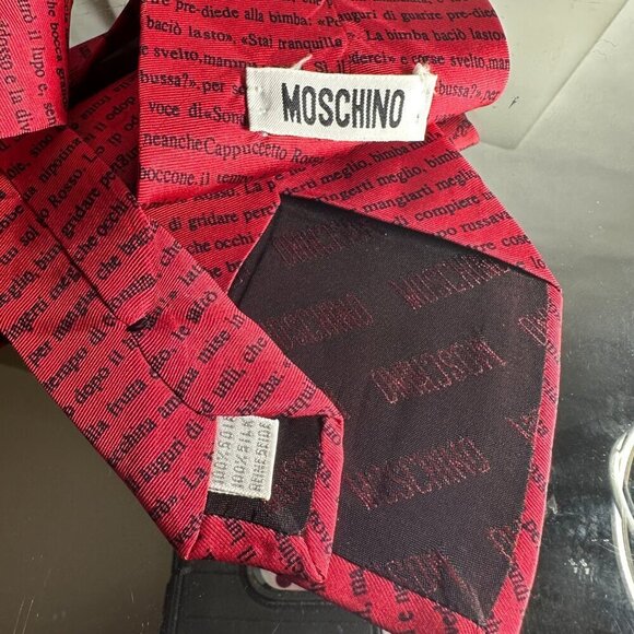 Moschino Tie Collectors Item Silk Little Red Riding Hood - Picture 2 of 7